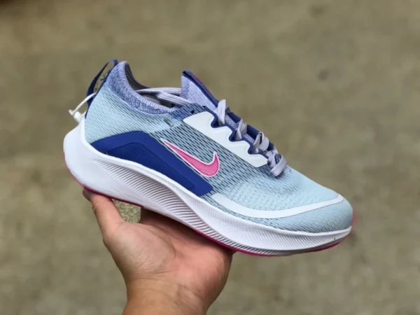 ズーム フライ4 ホワイト ブルー ピンク ナイキ Zoom Fly 4 Nike クッショニング カーボンプレート マラソン 男女兼用 ランニング CT2401-003