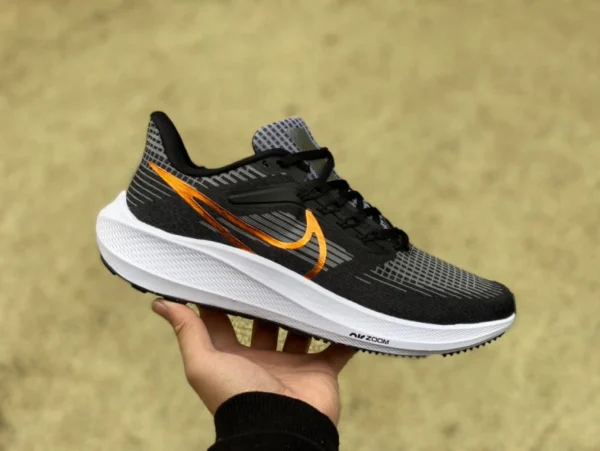 ニージェ ペガサス 39 ブラック グレー ゴールド NIKE ナイキ ペガサス 39 レディース シューズ ランニングシューズ AIR ZOOM PEGASUS 39 スポーツシューズ DH4072-007