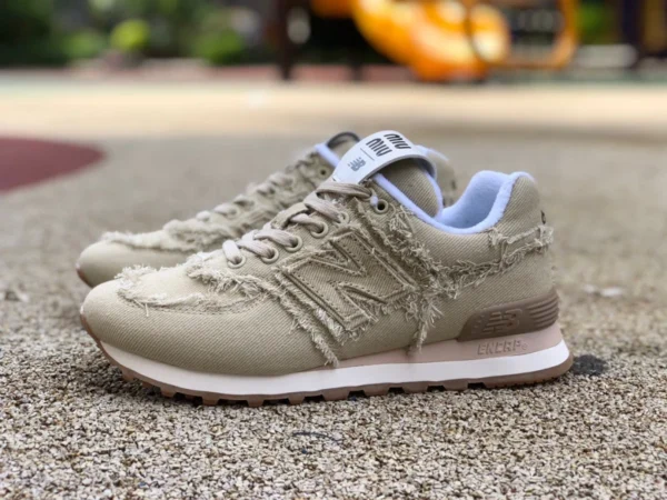 NB 574 連名モデル ブラウン MiuMiu x New Balance 574 ファッショナブルなスポーツ＆カジュアルシューズ 女性用 ホワイト 5E765D_CSL_F0009_F_015