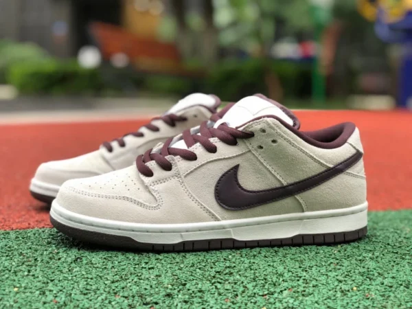 ダンク ダークブラウン グレー スエード ロー Nike Dunk SB Low Desert Sand ダークブラウン グレー スエード ロー スニーカー BQ6817-004