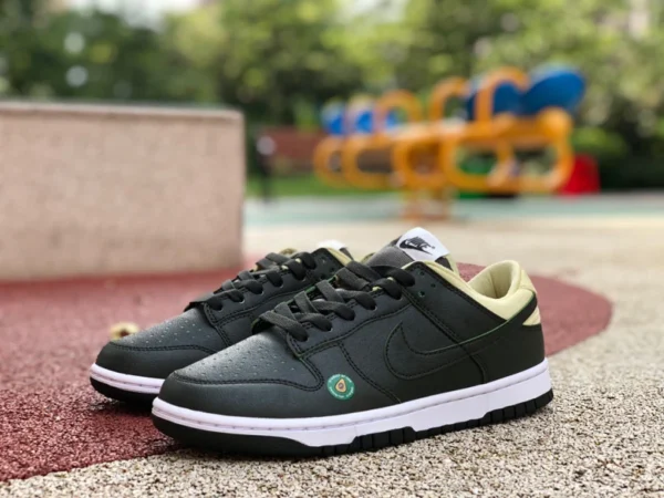 ダンク アボカド ロー NIKE DUNK LOW LX ダークグリーン アボカド カジュアル スニーカー DM7606-300