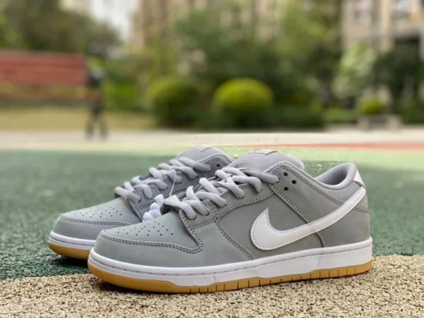 ダンク グレー ローガム ロー ピュア オリジナル ナイキ SB Dunk Low Grey Gum グレー ローラバー ロートップ レトロ スケートボード シューズ DV5464-001