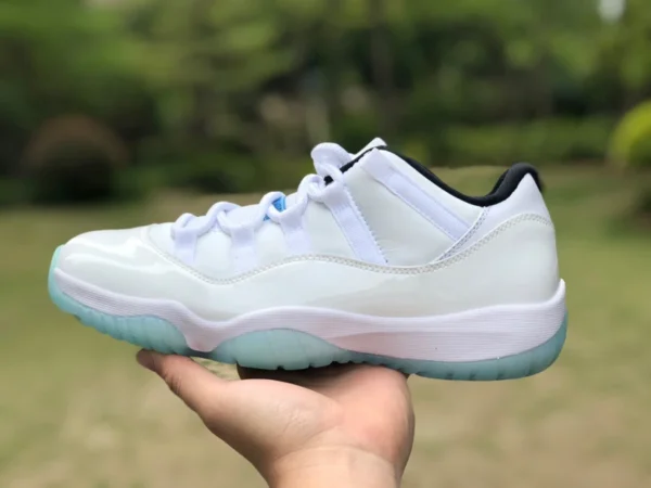 AJ11 レジェンド ブルー ロー エア ジョーダン 11 ロー AJ11 レジェンド ブルー ホワイト ブルー ロートップ AV2187-117