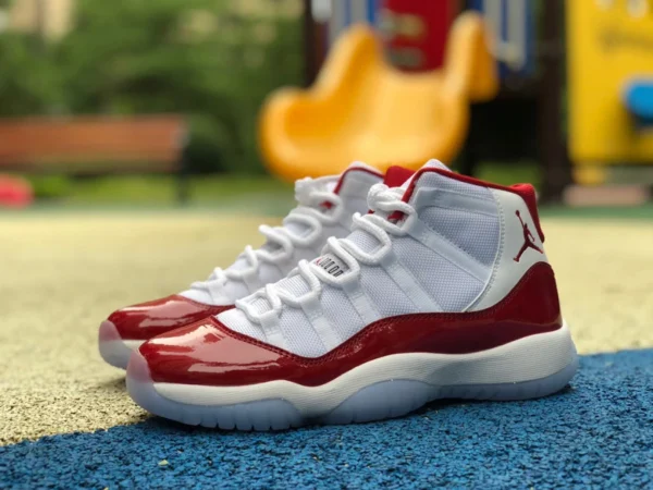 AJ11 チェリーレッド ハイカット レディースモデル 実物写真 エア ジョーダン 11 "チェリー" AJ11 チェリーレッド ホワイト レッド 378038-116