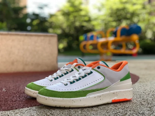 AJ2 ホワイト グリーン オレンジ コーデュロイ ロー Titan x Air Jordan 2 Low WMNS ジョイント コーデュロイ dv6206-183