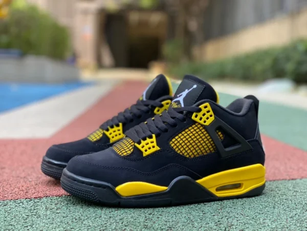 aj4 黒と黄色のサンダー 第一層レザー推奨バージョン エア ジョーダン 4 サンダー ミッド AJ4 黒と黄色のサンダー メンズ ミッドトップ バスケットボール シューズ DH6927-017