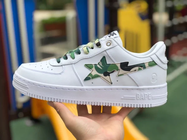 エイプマン白と緑の迷彩新バージョン BAPE STA SK8 新しいスニーカースターカジュアルシューズエイプマンロートップスポーツシューズ