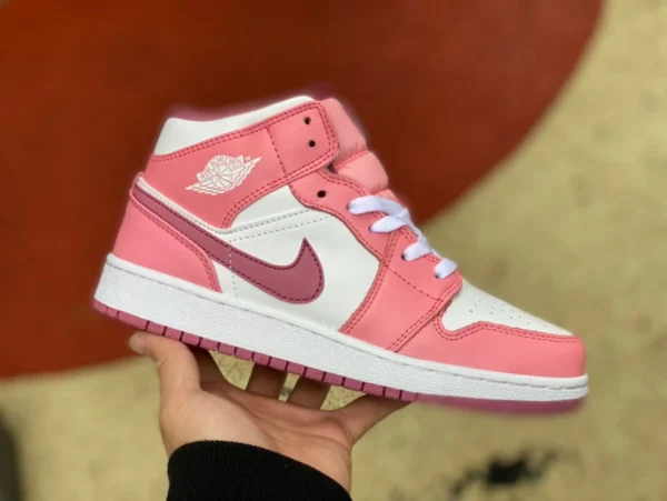 aj1mid ピンクと白のエア ジョーダン 1 ミッド GS AJ1 レディース ピンクと白のミッドトップ カジュアル バスケットボール シューズ DQ8423-616