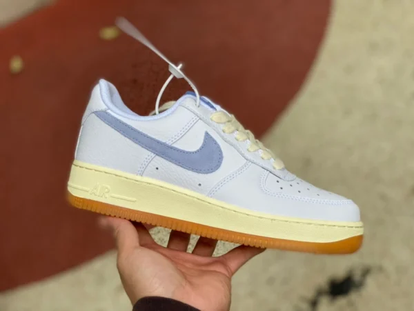 AF1 ココナッツミルク白青 ピュアオリジナル ナイキ エア フォース 1 '07 Nike ロートップ ココナッツミルク青白 エア フォース 1 レディース スニーカー FD9867-100