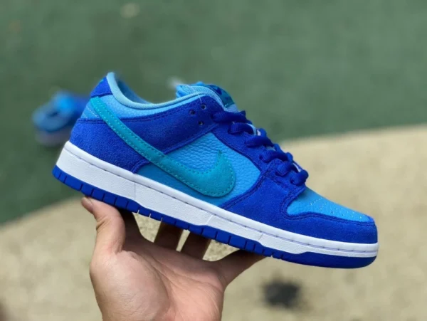 ダンク ブルー ラズベリー ロー ピュア オリジナル ナイキ SB Dunk Low ブルー ラズベリー ロートップ スエード レトロ スケートボード シューズ DM0807-400