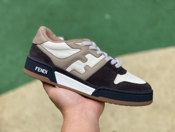 フェンディ グレー ブラウンFEND Fendi Match ロートップ レースアップ ファッション スニーカー メンズ