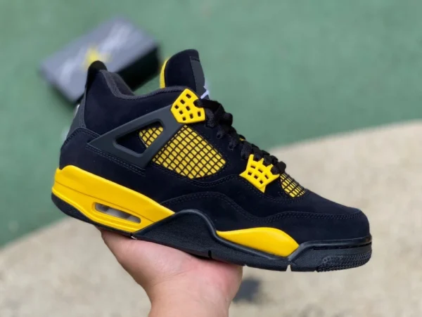 aj4 黒と黄色のサンダー スペシャル エディション ljr プロデュース エア ジョーダン 4 サンダー ミッド AJ4 黒と黄色のサンダー メンズ ミッドトップ バスケットボール シューズ DH6927-017