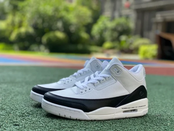 AJ3 ライトニングカット 純正 オリジナル エア ジョーダン 3 x フラグメント AJ3 藤原ヒロシ ジョイント 白黒ビッグライトニング DA3595-100