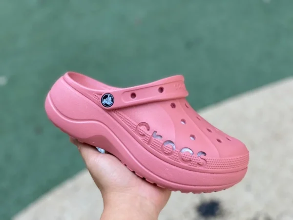 クロックス ピンク サンダルロゴ Crocs クロックス Bava Platform Clog 滑り止め 耐摩耗 スポーツサンダル 208186-001