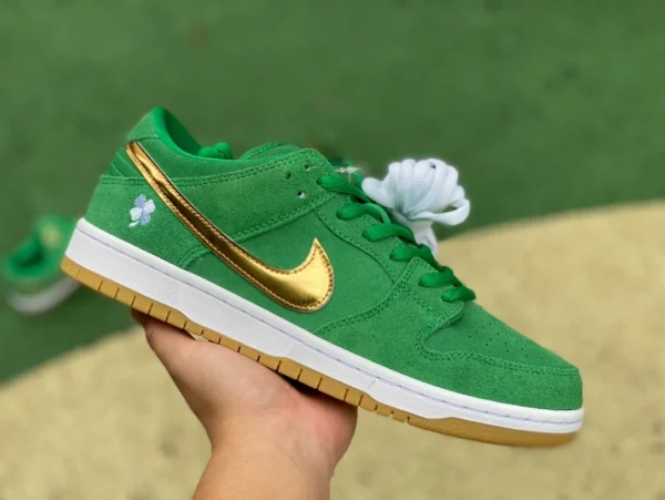 ダンク グリーン ゴールド フック S2 ピュア オリジナル ナイキ 男女兼用シューズ Dunk Low 四つ葉のクローバー グリーン ゴールド フック ロートップ スニーカー BQ6817303