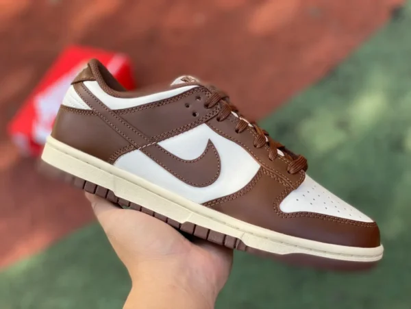 ダンク ブラウンとホワイト Nike Dunk Low ブラウンとホワイト ロートップ スニーカー DD1503-124