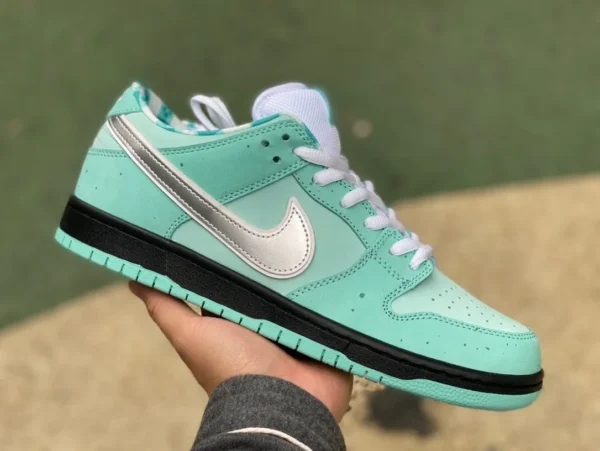 ダンク ティファニー 連名 純正 オリジナル Tiffany & Co. x Nike Dunk Low ティファニー連名スニーカー ロートップ BV1310-402