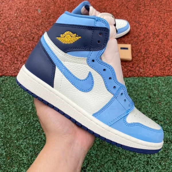 aj1 白と青のハイトップ エア ジョーダン 1 レトロ ハイ OG "ファースト イン フライト" 衝撃吸収、滑り止め、耐摩耗性、通気性のあるハイトップ青と白 FD2596-