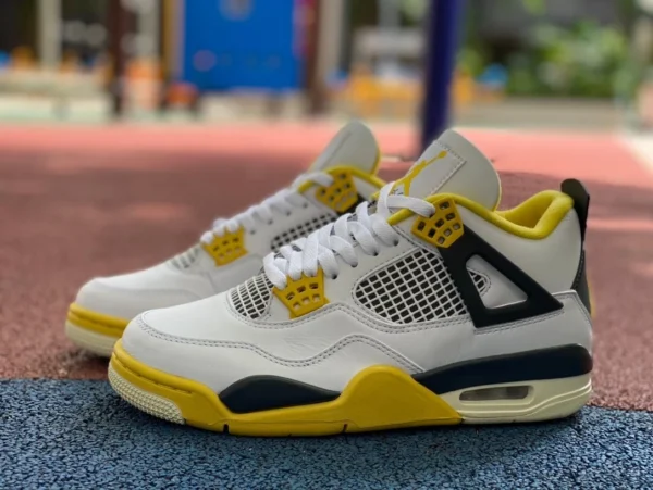 AJ4 ホワイト オレンジ S2 純粋なオリジナル エア ジョーダン 4 AJ4 ホワイト オレンジ ミッドトップ ノンスリップ耐摩耗性レトロ バスケットボール シューズ AQ9129-101