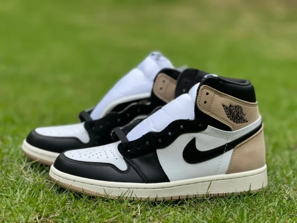 AJ1 ホワイト ブラック ブラウン ハイトップ エア ジョーダン 1 ハイ OG AJ1 ブラウン ブラック ハイトップ バスケットボール シューズ FD2596-021