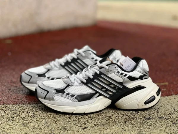 アディダス ホワイト シルバー ブラックアディダス Adidas ADISTAR XLG クローバー シルバー ブラック スポーツ カジュアル シューズ IH3381